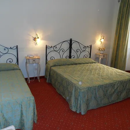 Garni Bartabel Hotel 3*