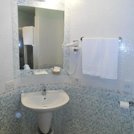 Garni Bartabel 3* Gargnano