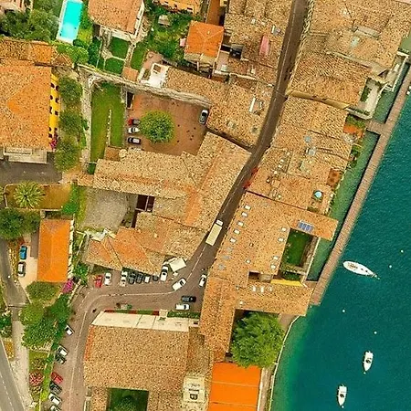 Garni Bartabel Otel Gargnano